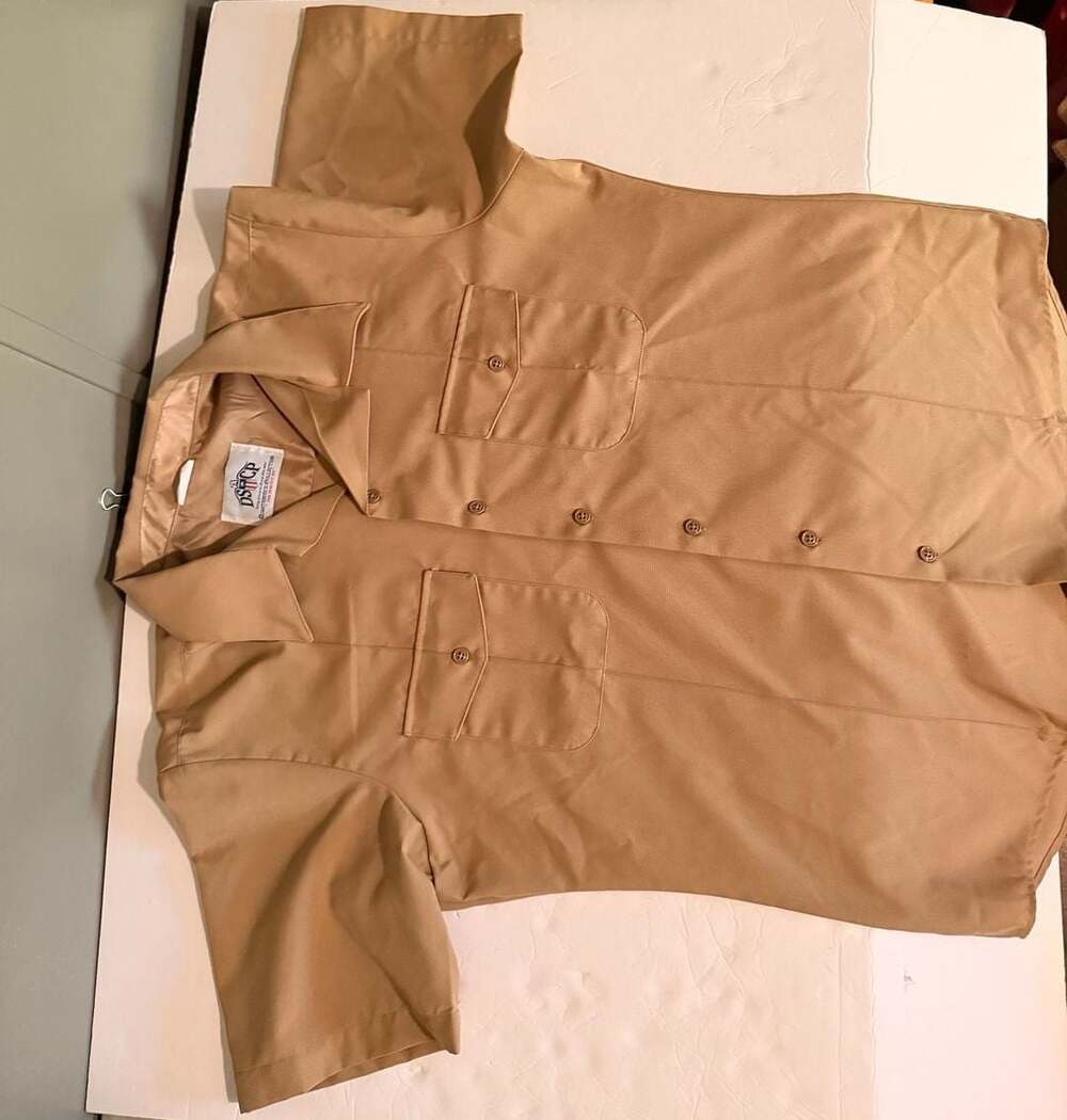 DSCP Quarterdeck Collection Men's L Tan Short Sleeve Button Up Military Shirt